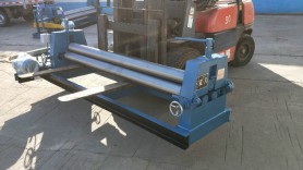 江西三輥聯(lián)動卷板機(jī)